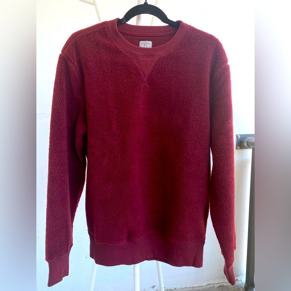 GAP sweater
